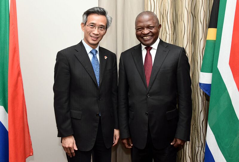 File:Deputy President David Mabuza meets with Ambassador Lin Songtian of the People's Republic of China (GovernmentZA 48599260731).jpg