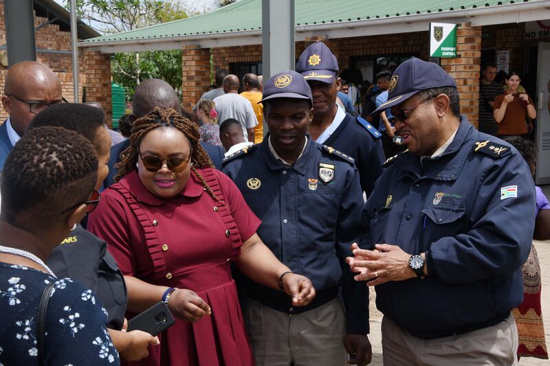 File:Deputy Ministers Thembi Siweya and Njabulo Nzuzato visit Emanguzi border post (GovernmentZA 48896195542).jpg