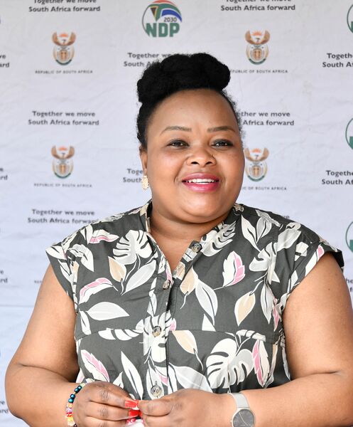 File:Deputy Minister Thembi Siweya assesses impact of -COVID19 towards climate change resilient recovery in Kroonstad (GovernmentZA 50278165897).jpg