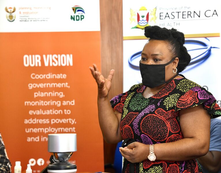 File:Deputy Minister Thembi Siweya assesses rollout of the vaccine programme at Frere Hospital (GovernmentZA 51038707633).jpg