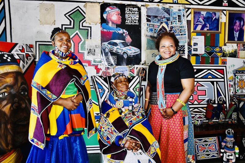 File:Deputy Minister Thembi Siweya visits artist, Dr Ester Mahlangu, 30 September 2020 (GovernmentZA 50401057531).jpg