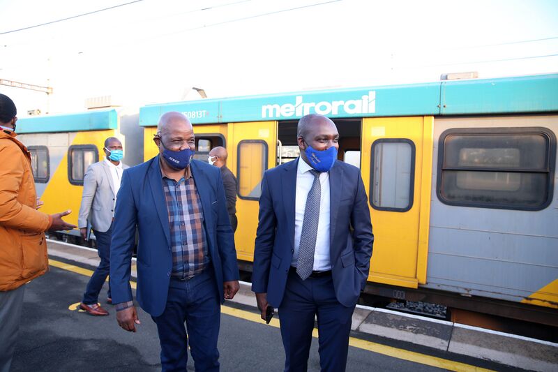 File:MEC Bheki Ntuli inspects PRASA trains in Durban, eThekwini (GovernmentZA 50064848836).jpg