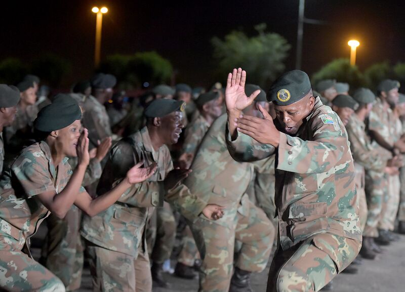 File:Commander in Chief of the Armed Forces His Excellency President Cyril Ramaphosa delivers well wishes to the South African Armed Forces ahead of the national lockdown, 26 Mar 2020 (GovernmentZA 49704137351).jpg