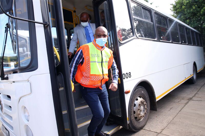 File:Acting MEC Kwazi Mshengu inspects compliance by learner transport operators in Port Shepstone, KwaZulu-Natal (GovernmentZA 50924665873).jpg