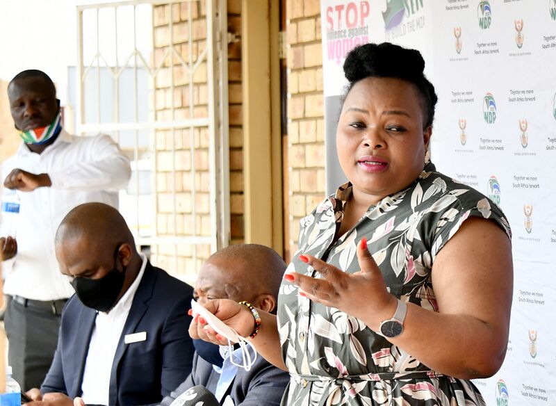 File:Deputy Minister Thembi Siweya assesses impact of -COVID19 towards climate change resilient recovery in Kroonstad (GovernmentZA 50277334658).jpg