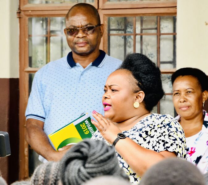 File:Deputy Minister Thembi Siweya donates stationery to various schools in Limpopo (GovernmentZA 49434400122).jpg