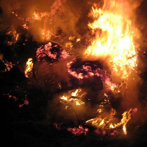 File:Bonfire inferno (photo) (Radiopaedia 10871).jpeg