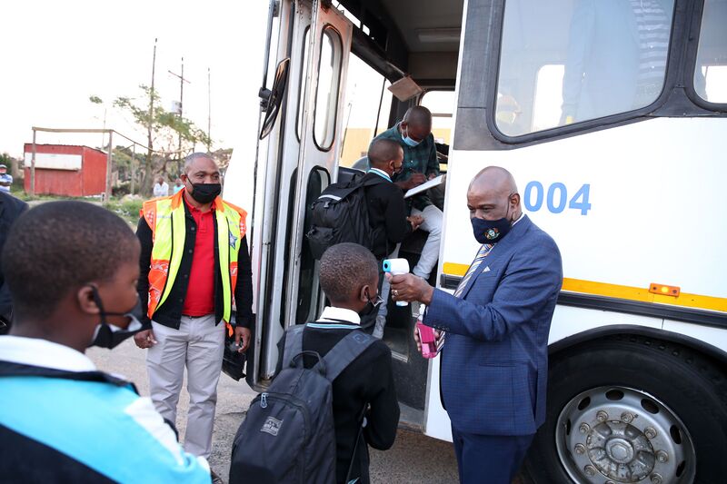 File:MEC Bheki Ntuli monitors Covid-19 guidelines at Dlambula Primary School in Durban (GovernmentZA 49993576403).jpg