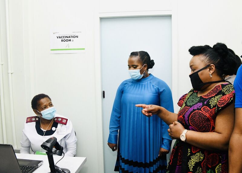 File:Deputy Minister Thembi Siweya assesses rollout of the vaccine programme at Frere Hospital (GovernmentZA 51038707438).jpg