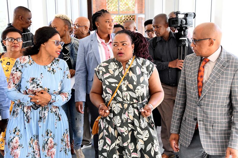 File:Deputy Minister Thembi Siweya visits Robert Mangaliso Sobukwe Hospital in Northern Cape (GovernmentZA 49359861698).jpg